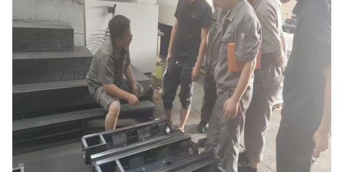 Z向对刀仪的正确使用方法？