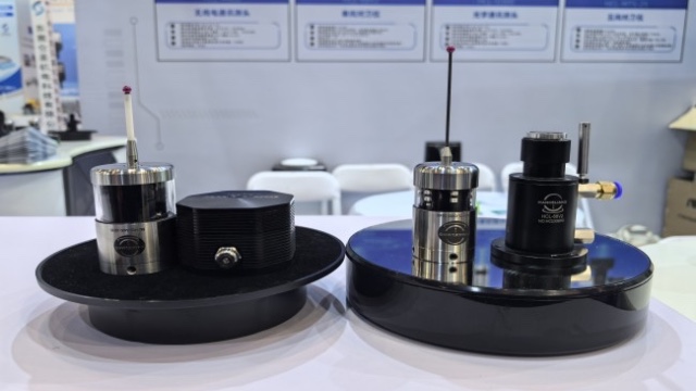 磁铁底座通讯接收器：灵活高效的数控测量通讯方案