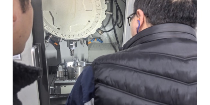 小型钻攻机测头：紧凑高效的智能检测工具